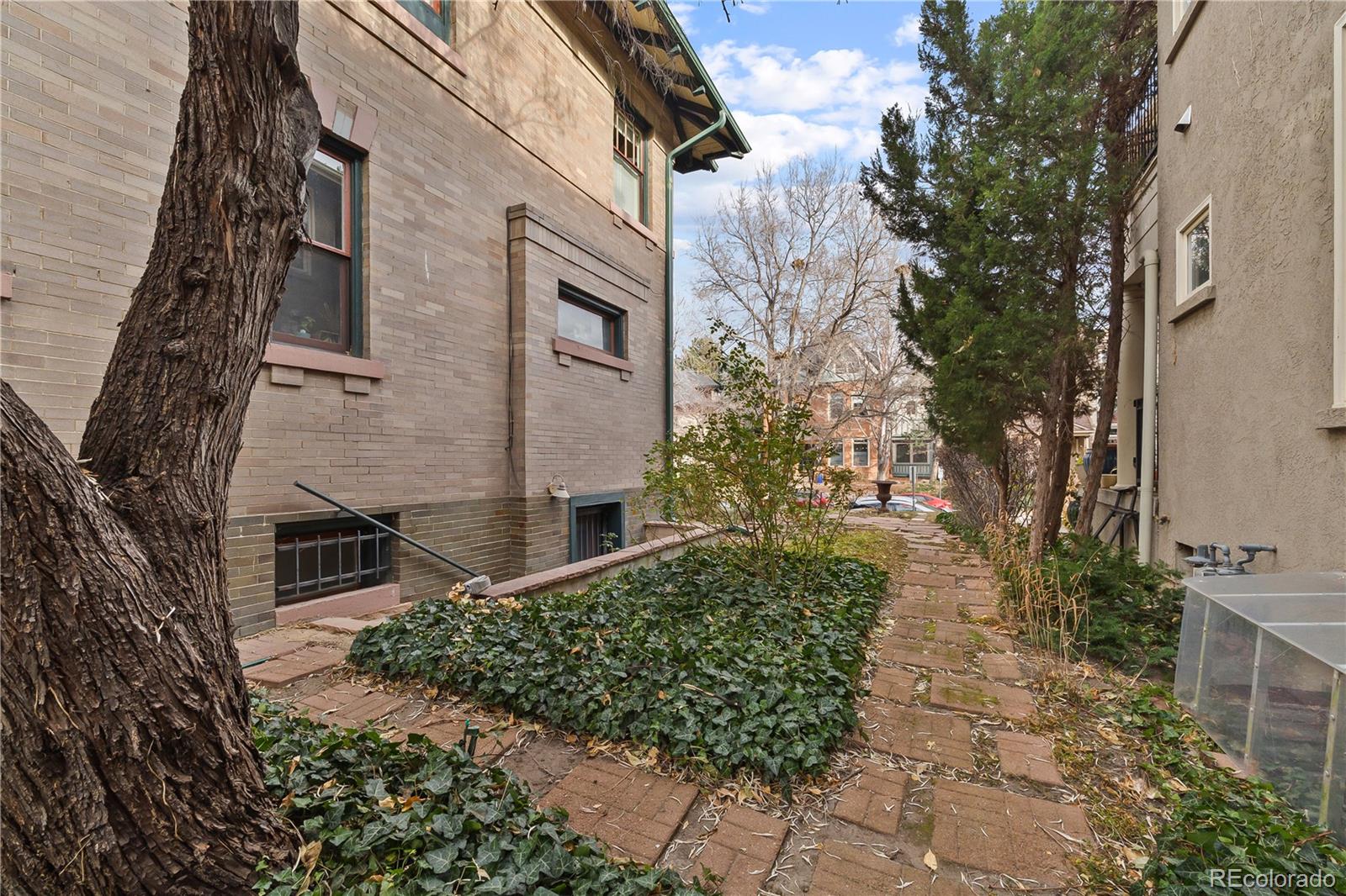 939 N Pearl Street Unit: C