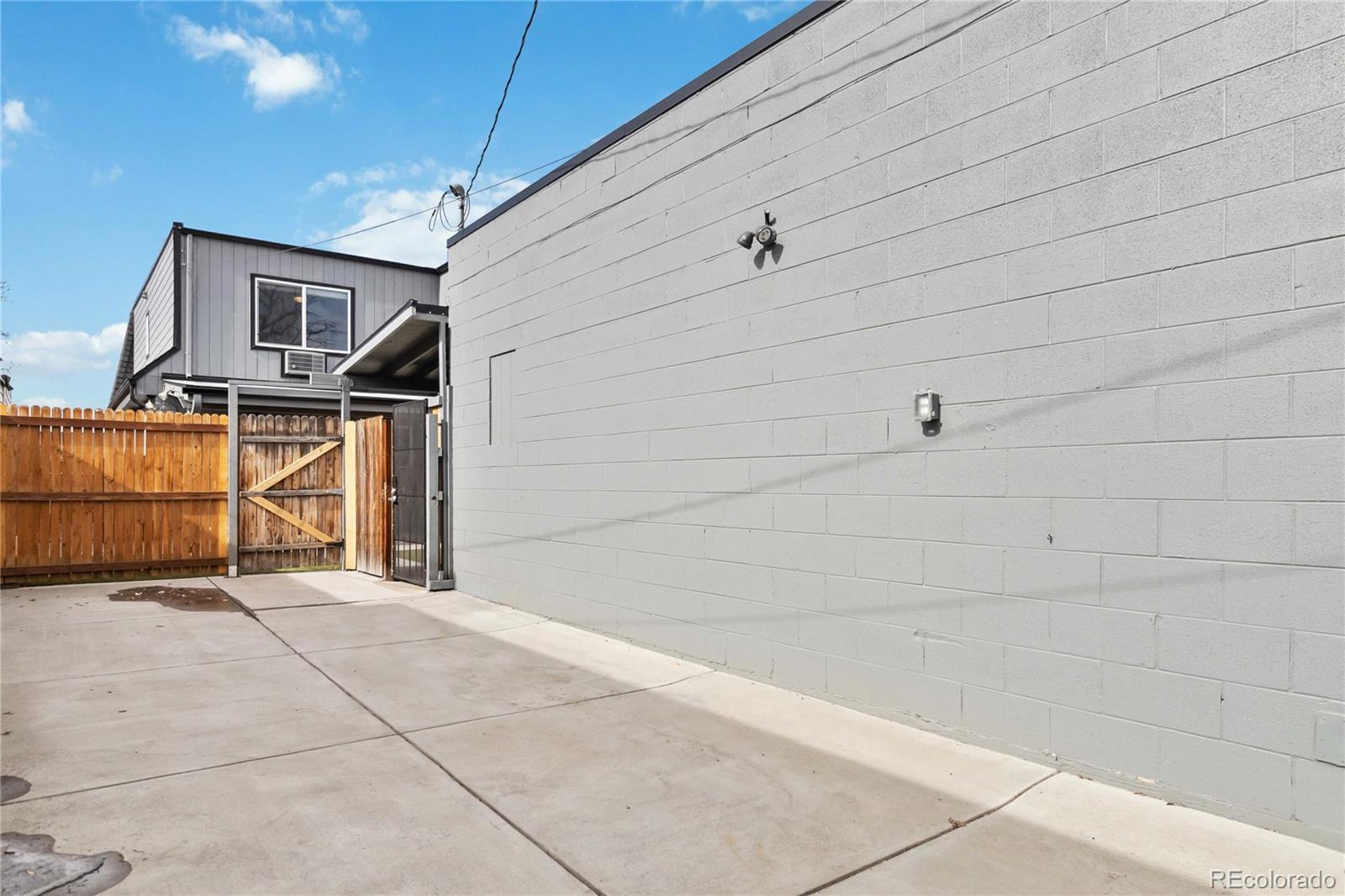 1442 S Logan Street