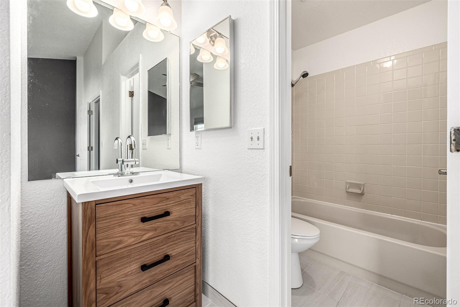 10537 W Maplewood Drive Unit: C