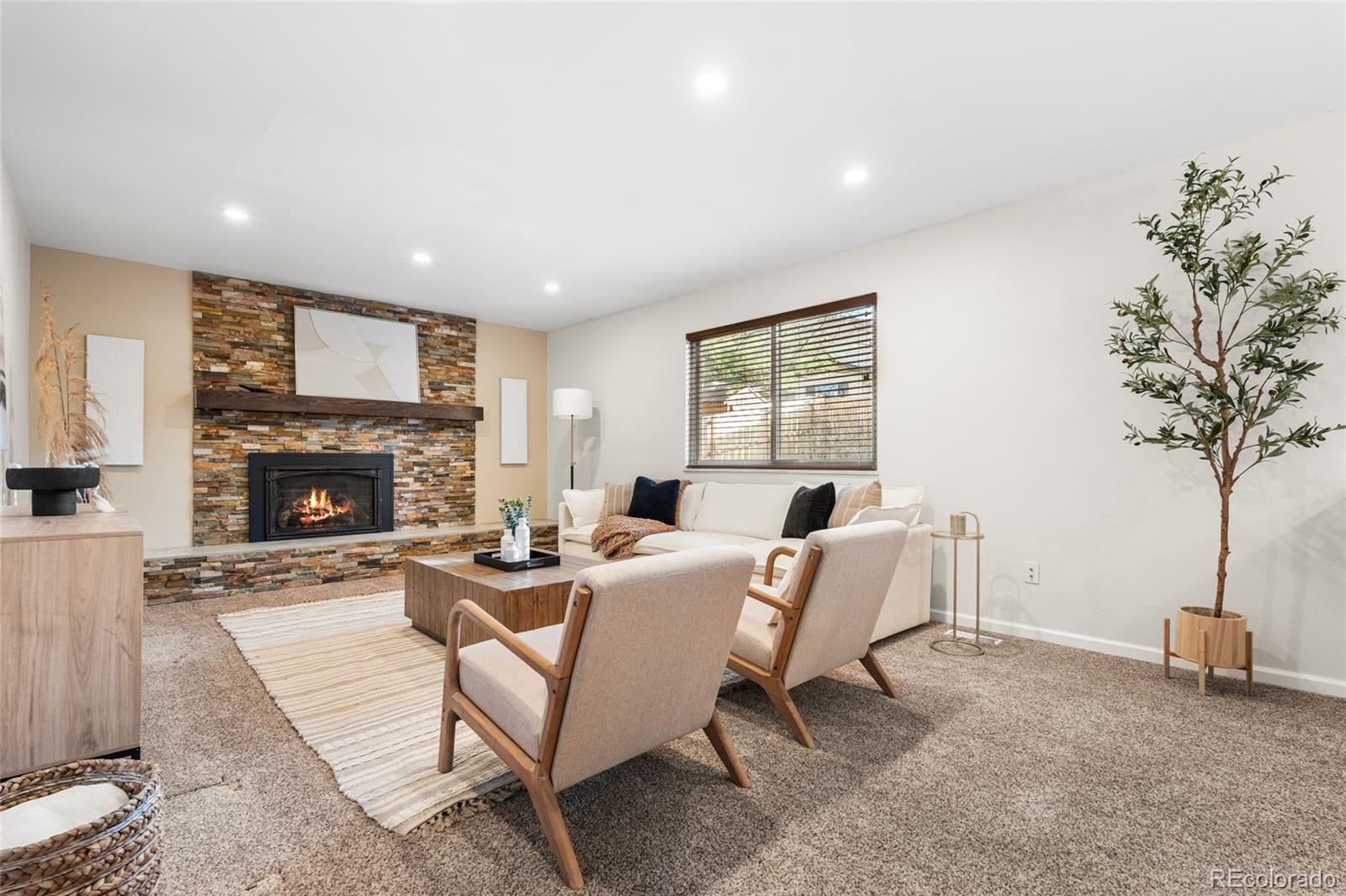 7643 S Gilpin Court