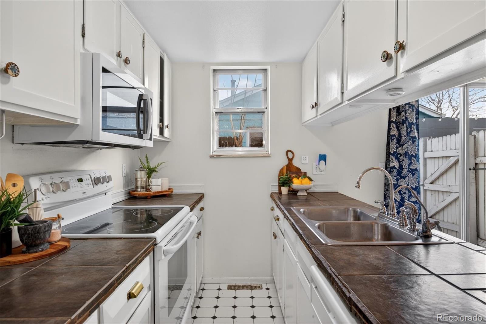 5 S Elati Street Unit: 3