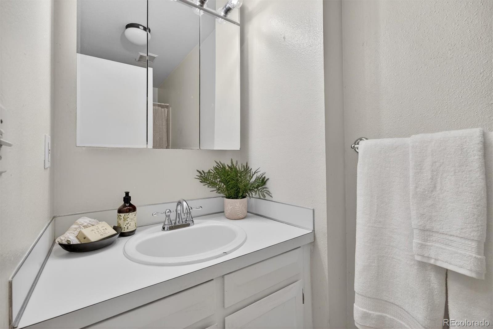 5 S Elati Street Unit: 3