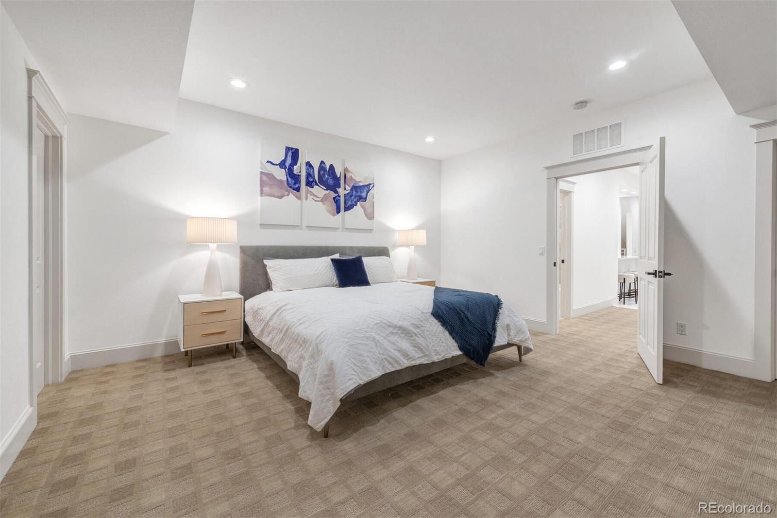 425 S Humboldt Street