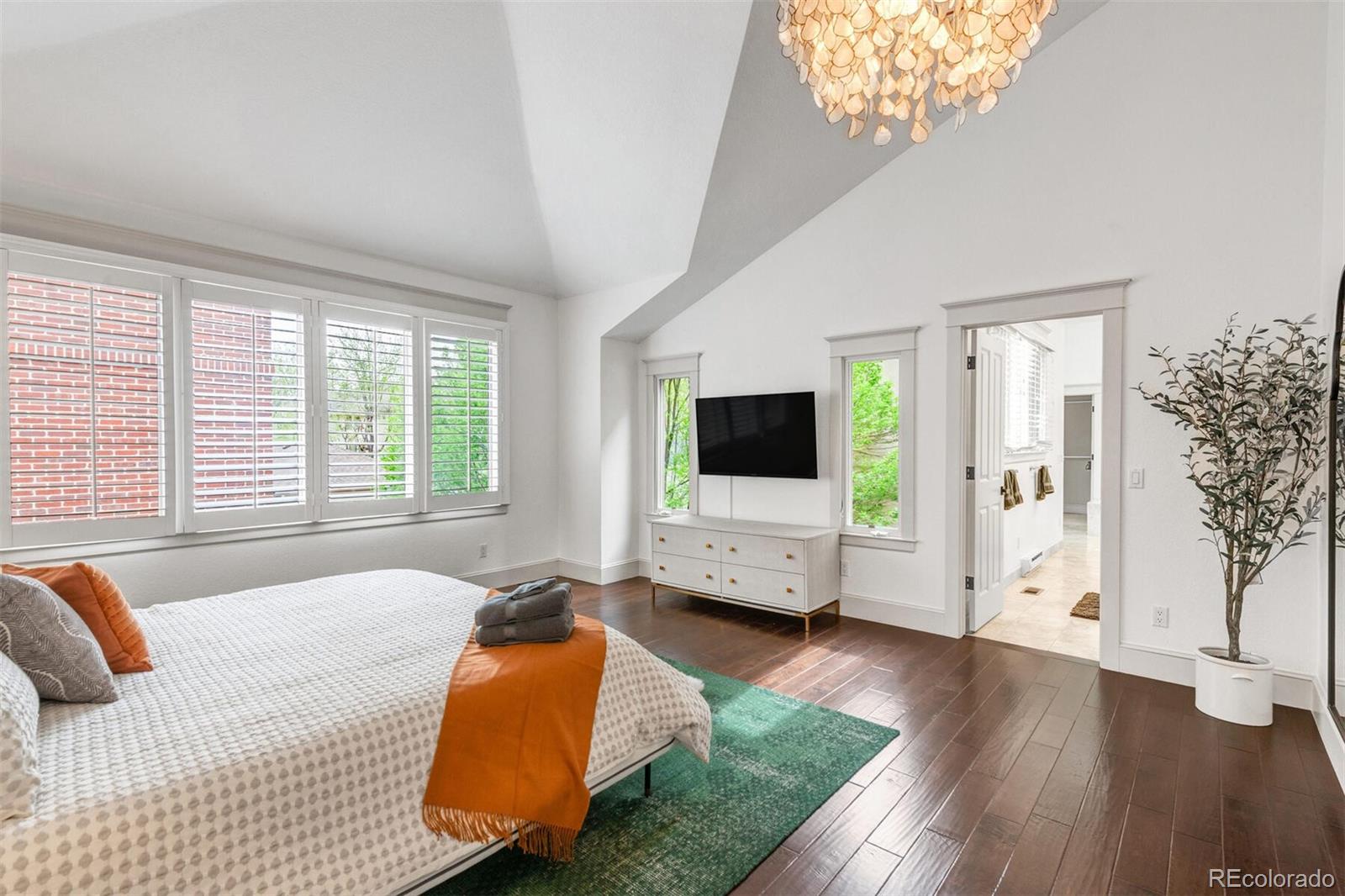 425 S Humboldt Street