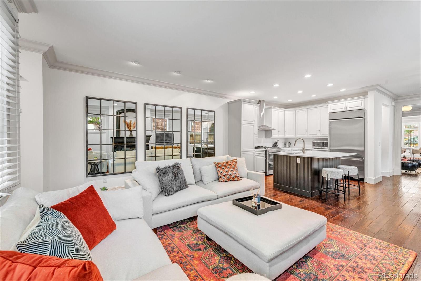 425 S Humboldt Street