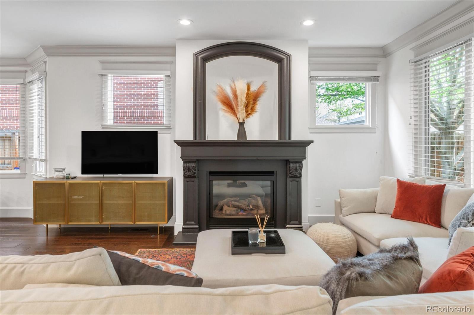 425 S Humboldt Street