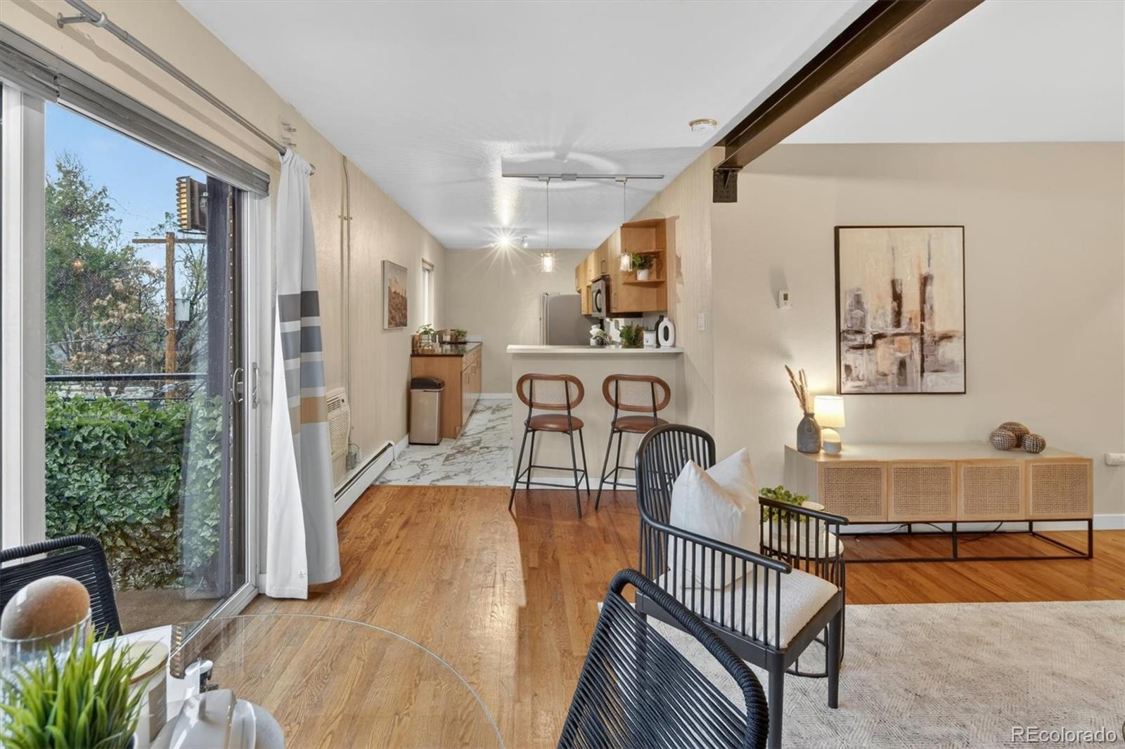 1245 Columbine Street Unit: 407