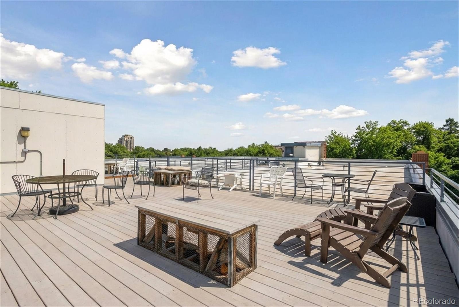1245 Columbine Street Unit: 407