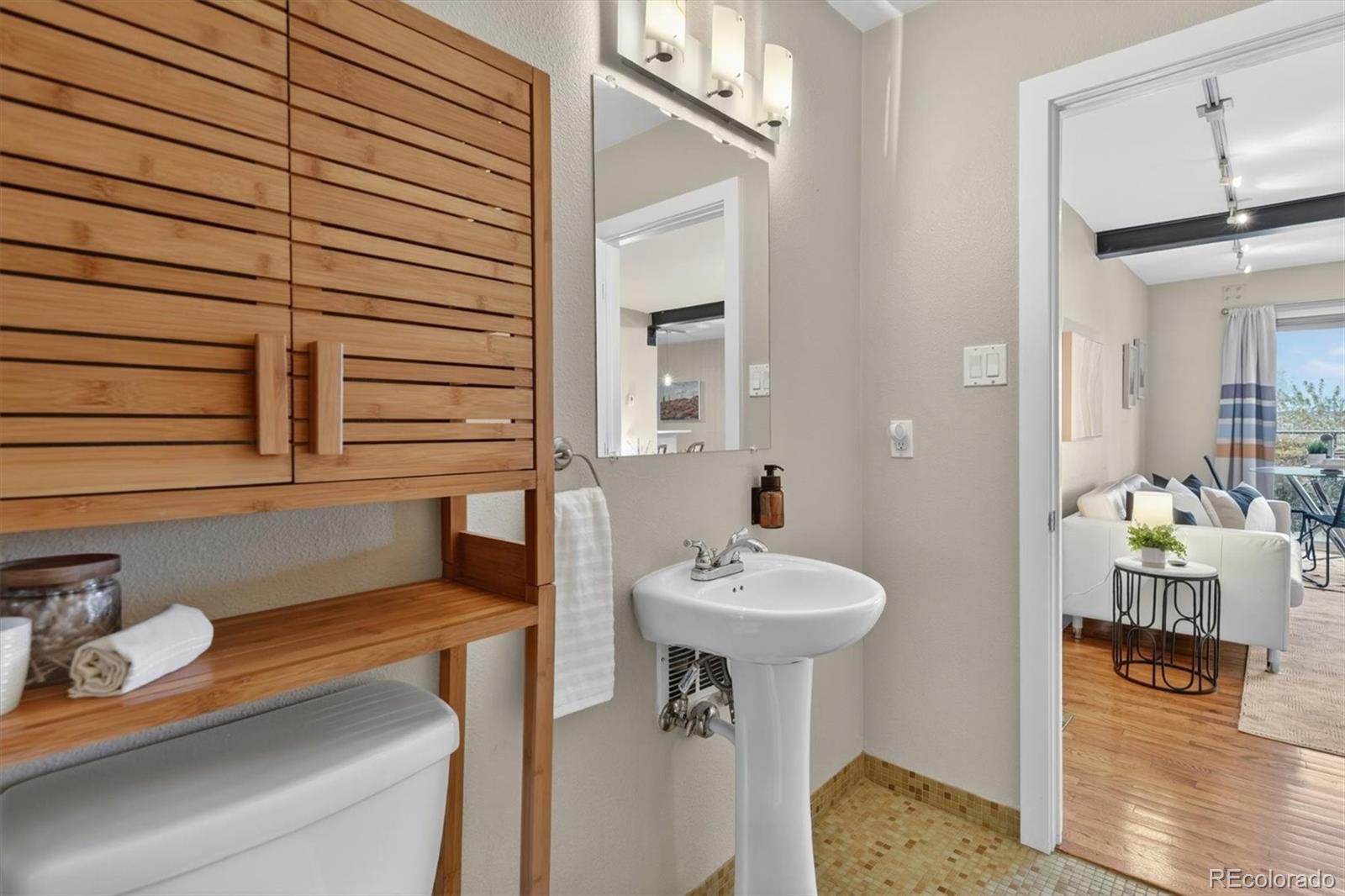 1245 Columbine Street Unit: 407