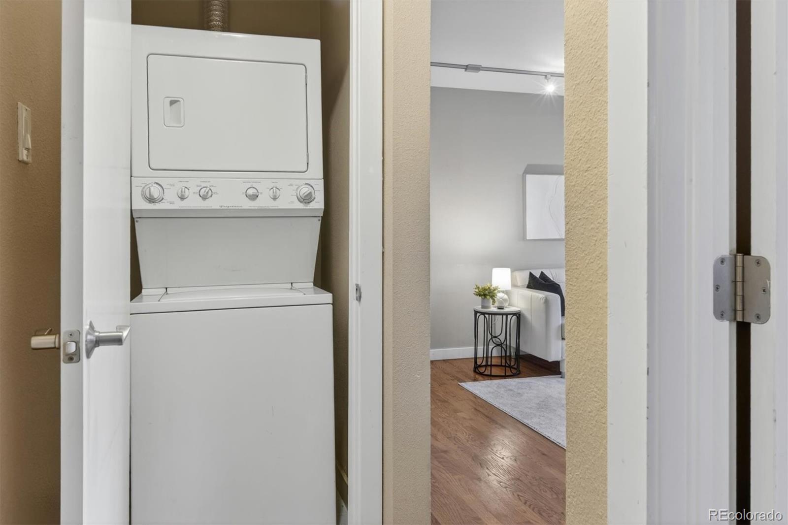 1245 Columbine Street Unit: 407