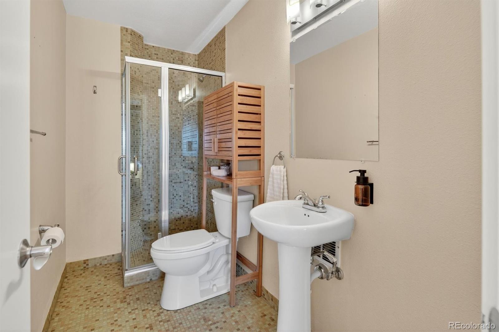 1245 Columbine Street Unit: 407