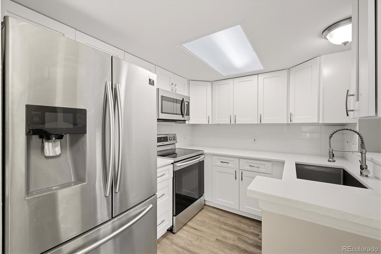 8337 S Upham Way Unit: 209