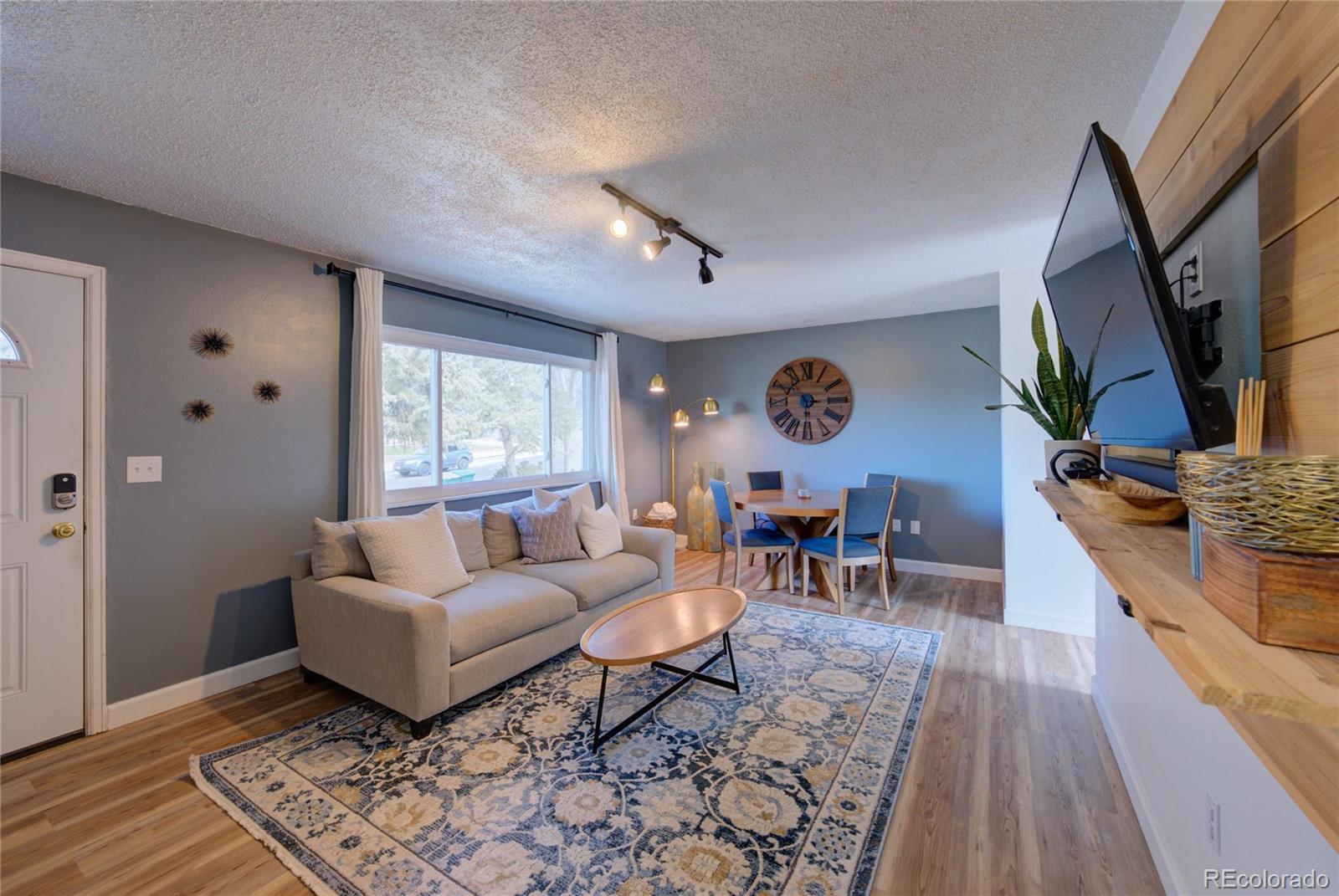 4717 S Gracemoor Circle