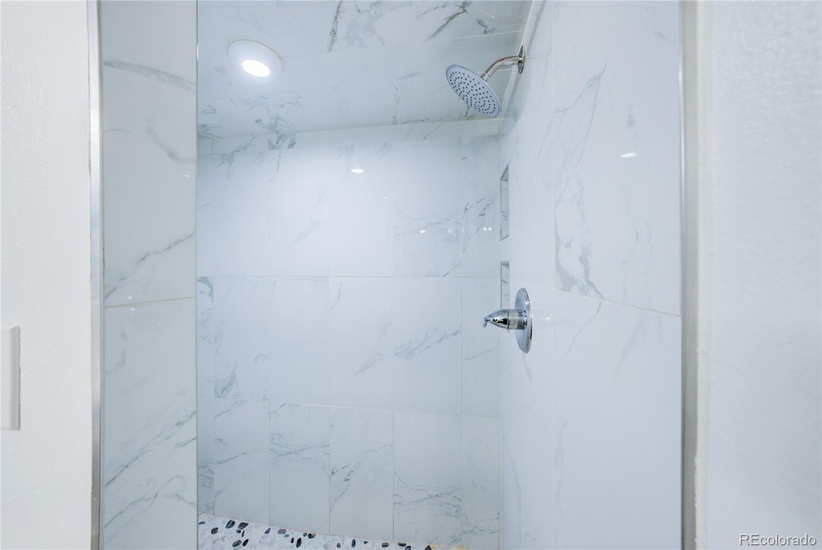 4717 S Gracemoor Circle