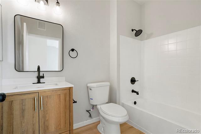 18930 E Warren Circle Unit: D106