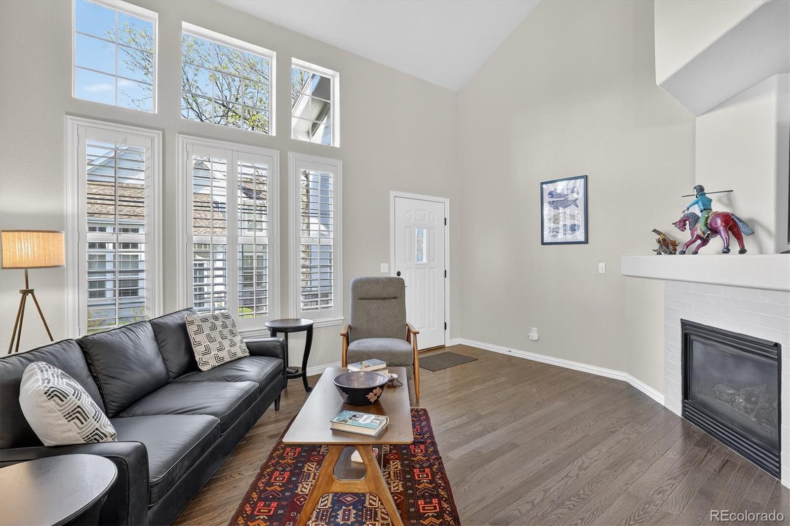 8300 E Fairmount Drive Unit: Y102