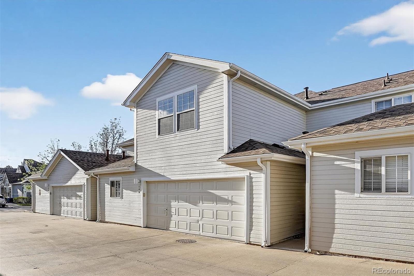 8300 E Fairmount Drive Unit: Y102