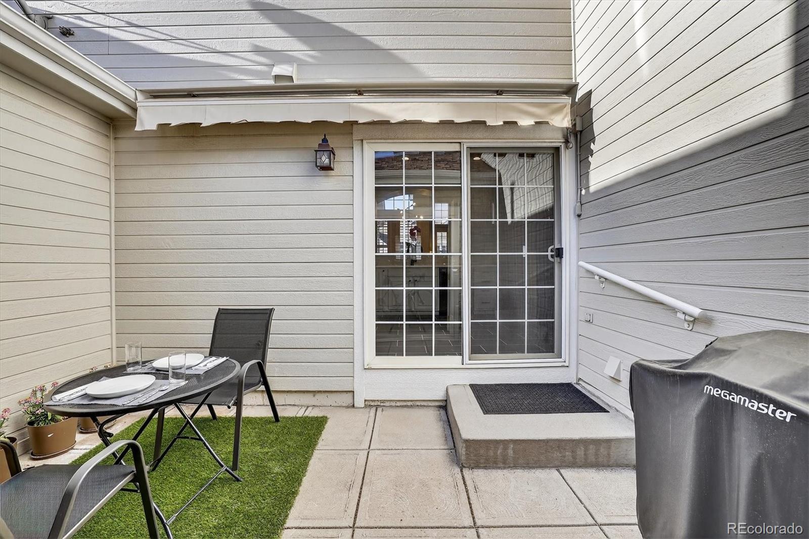 8300 E Fairmount Drive Unit: Y102