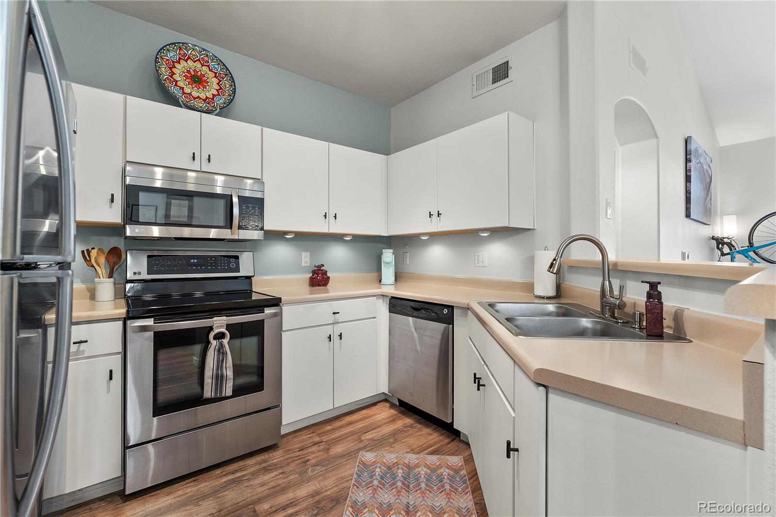 1632 W Canal Circle Unit: 933