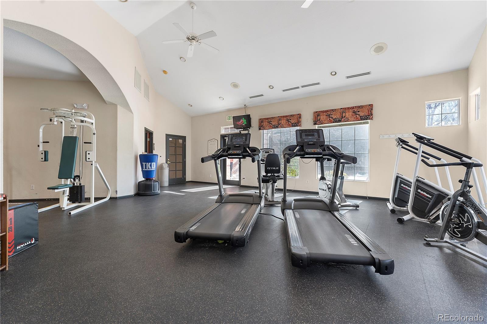 1632 W Canal Circle Unit: 933