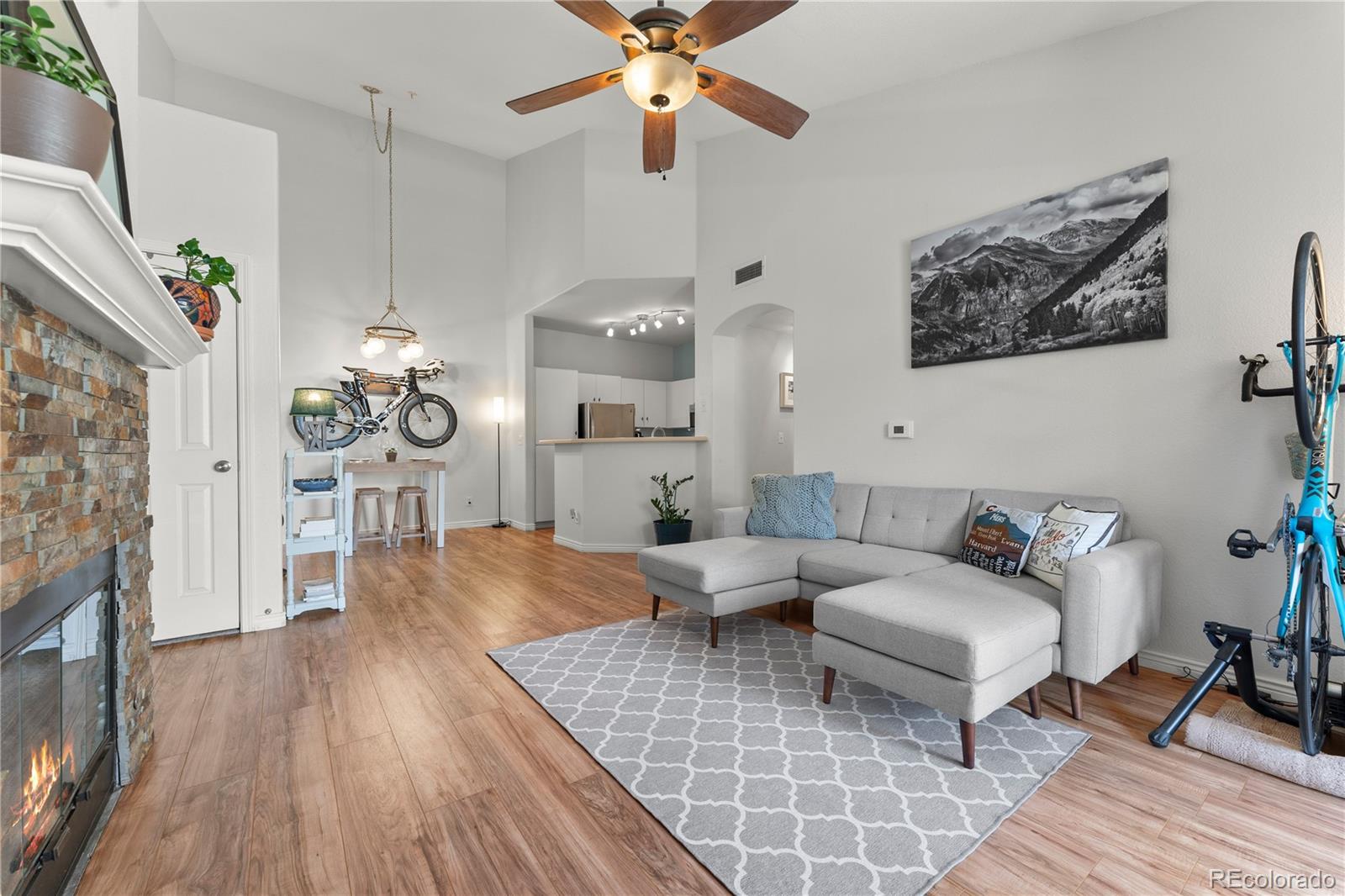 1632 W Canal Circle Unit: 933