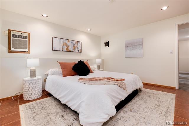 5524 W 60th Place