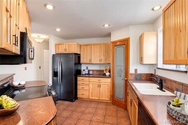 5524 W 60th Place