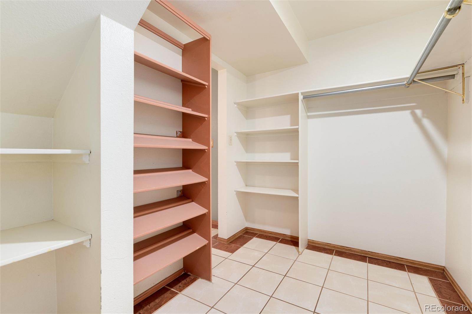 5524 W 60th Place