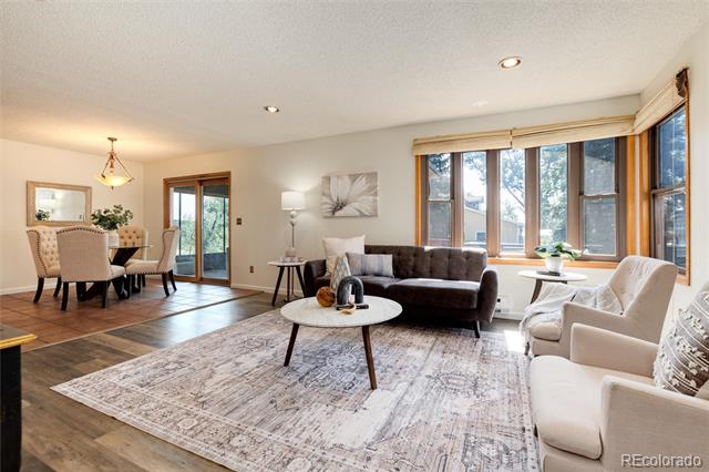 5524 W 60th Place