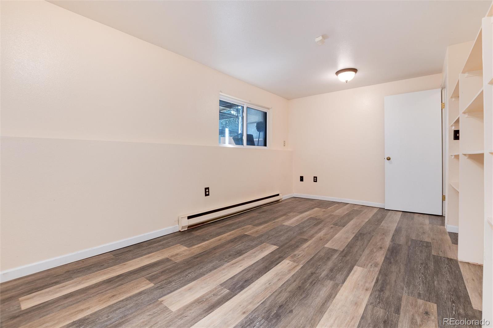 5524 W 60th Place
