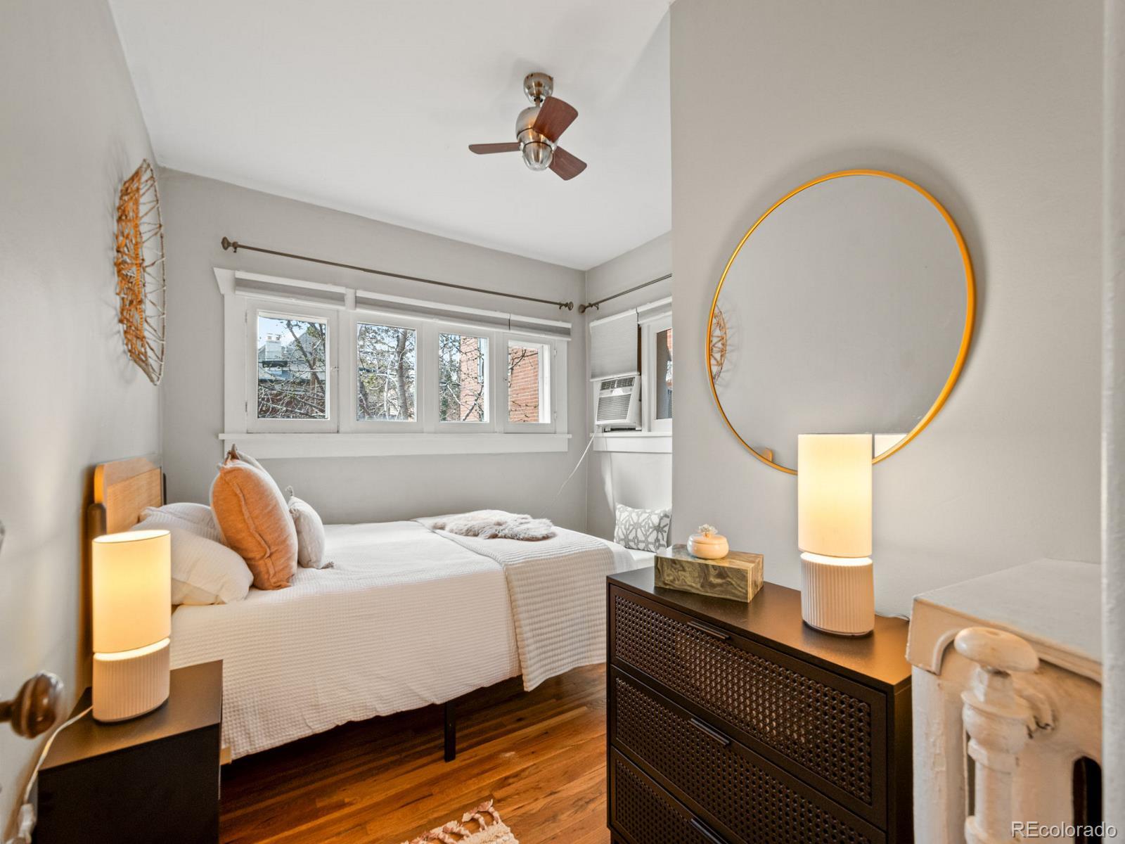 945 N Washington Street Unit: 201