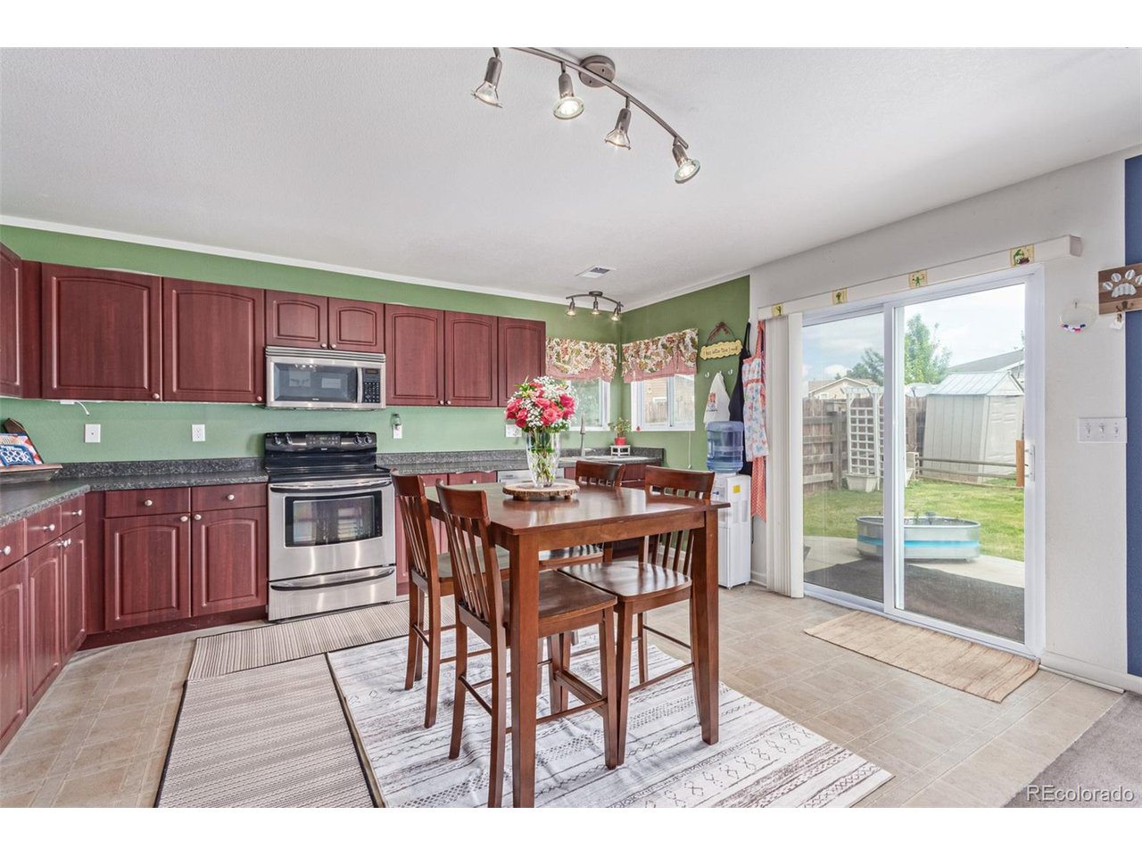 249 Vista Blvd