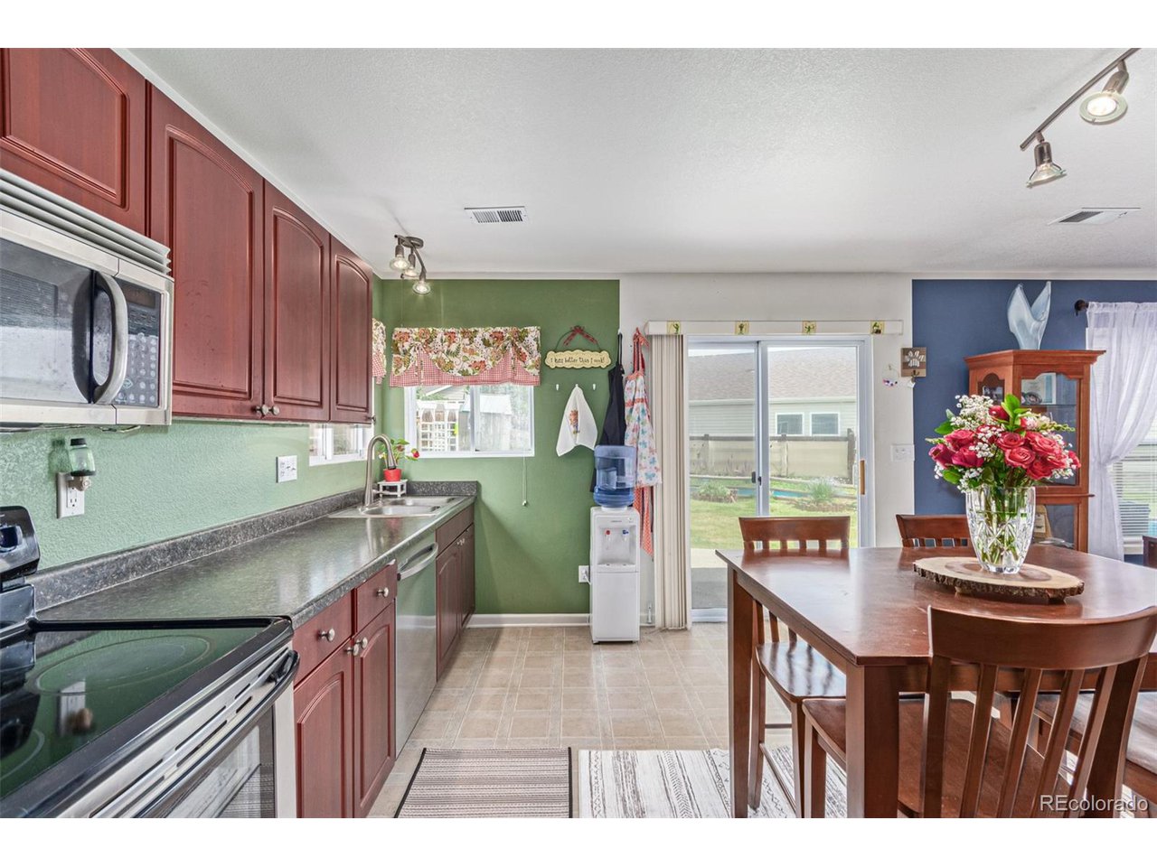 249 Vista Blvd