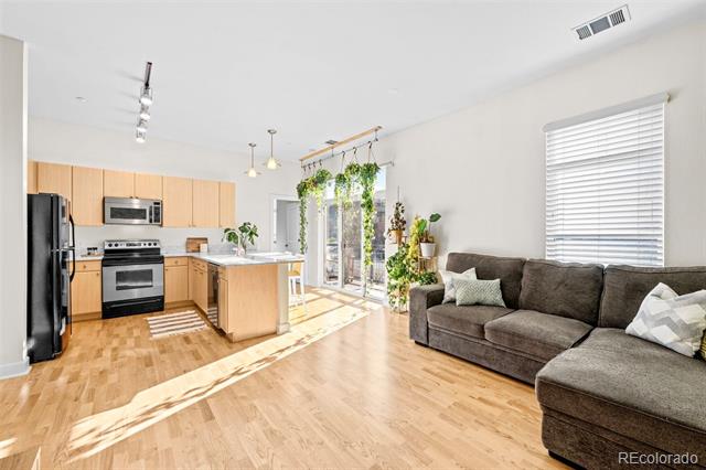 5677 Park Place Unit: 106A