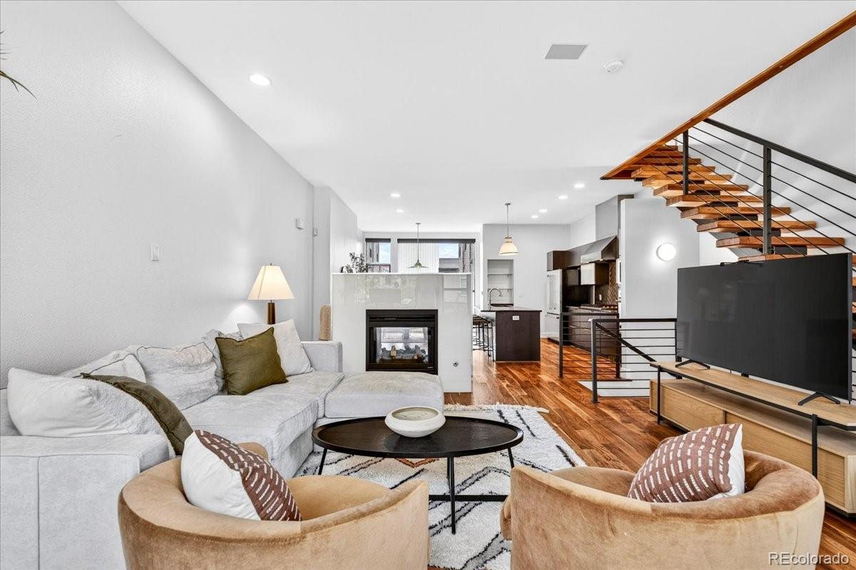 2900 Inca Street Unit: 7