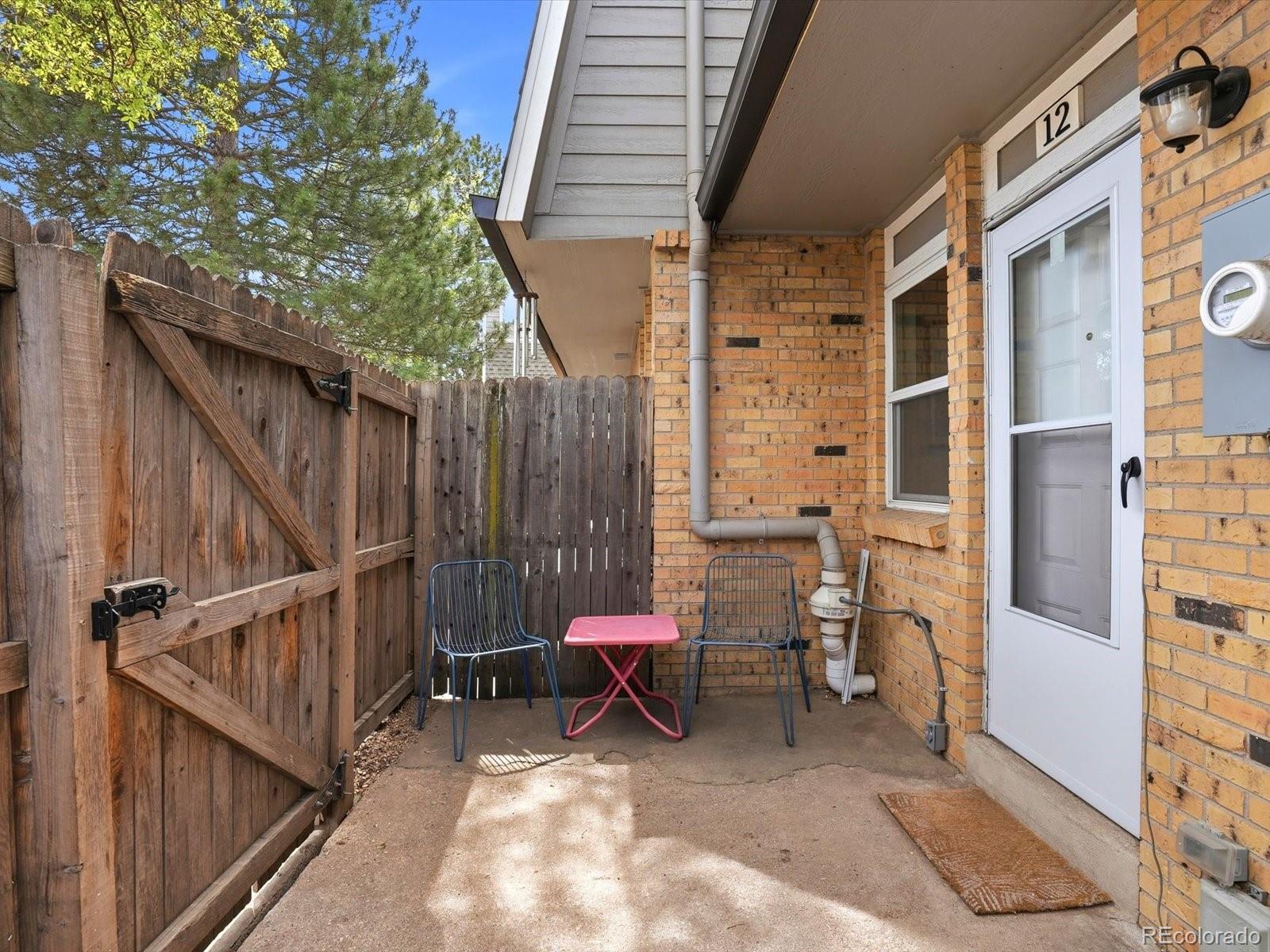 1527 S Owens Street Unit: 12