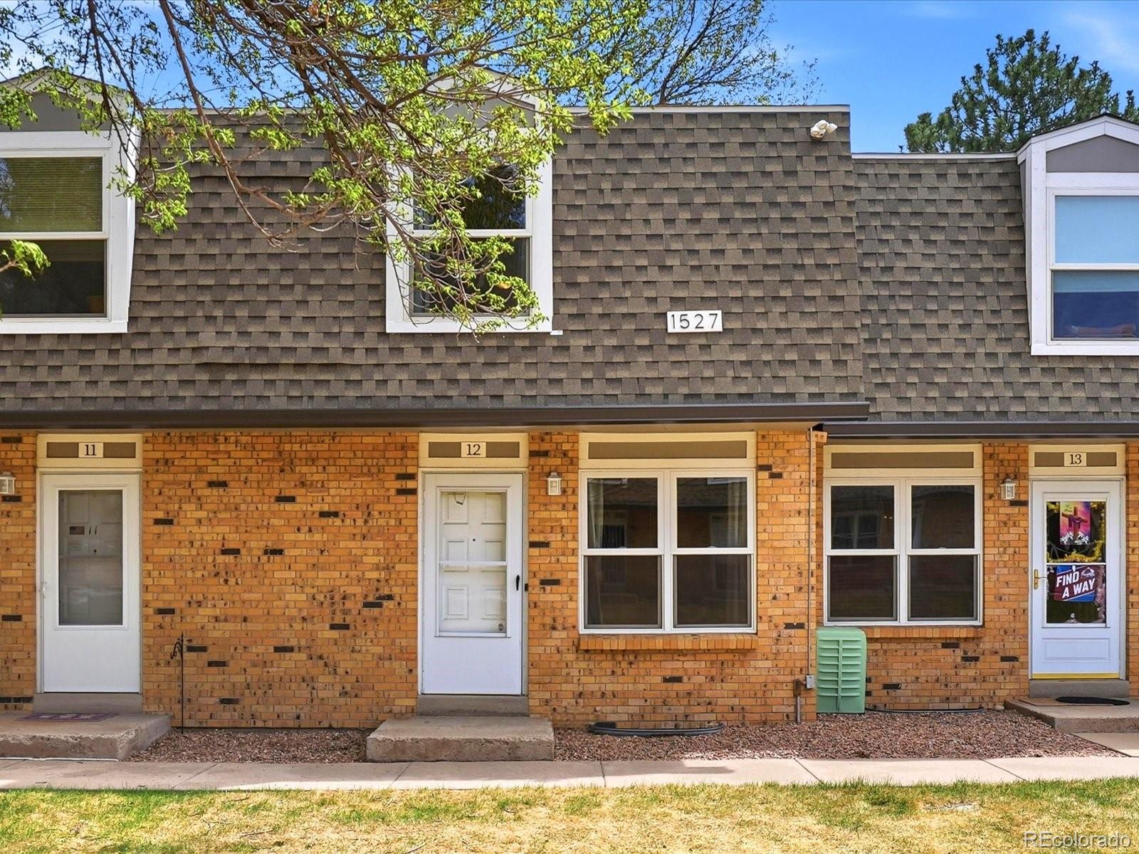 1527 S Owens Street Unit: 12