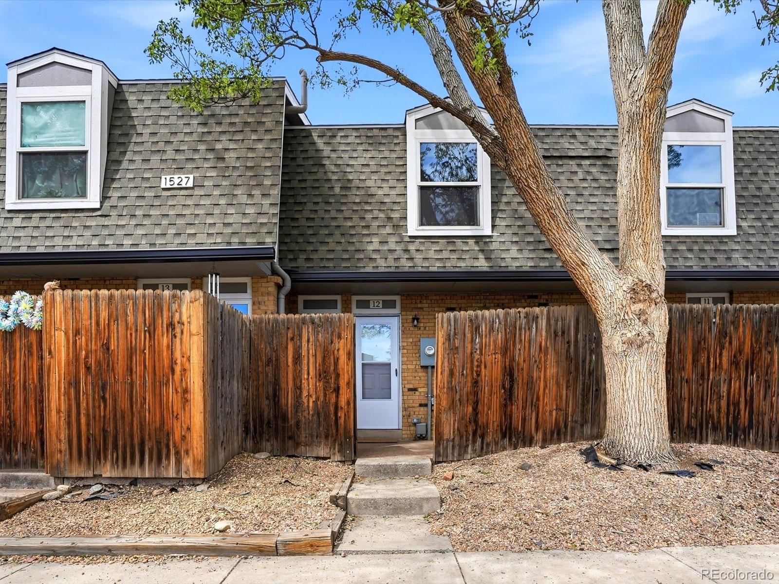 1527 S Owens Street Unit: 12