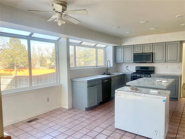 3055 E 133rd Circle