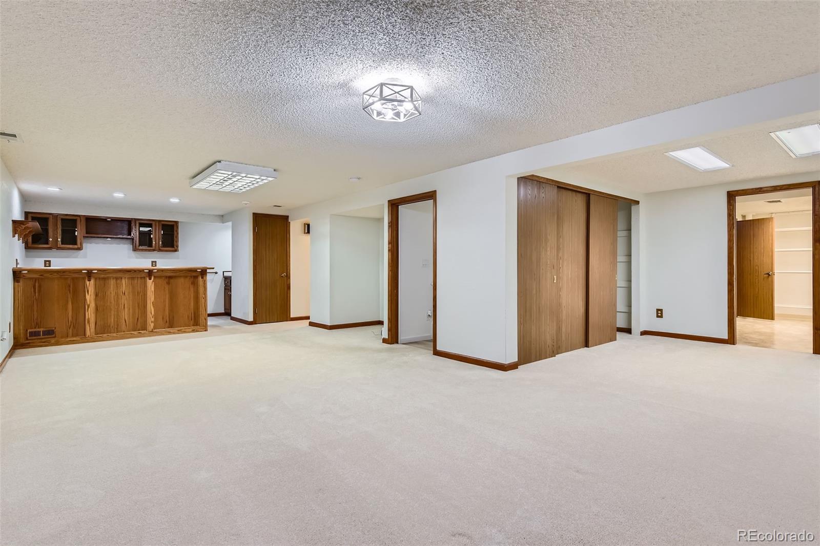 7946 S Pennsylvania Court