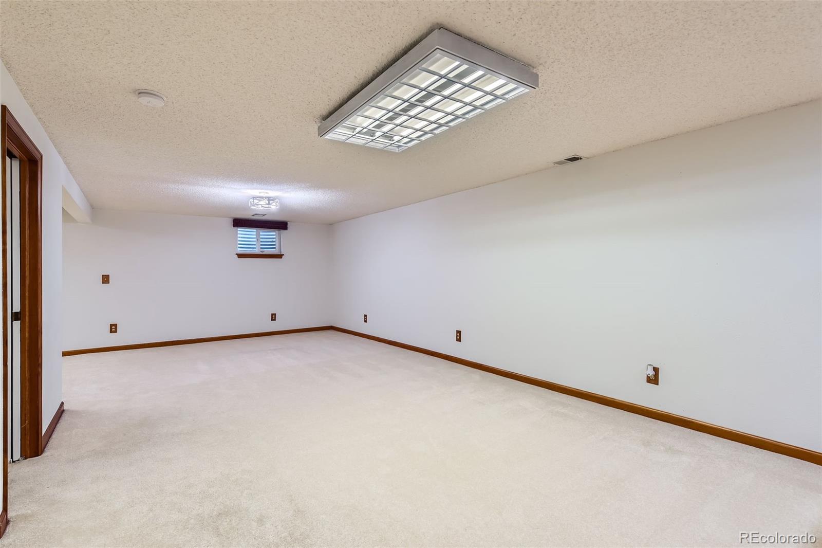 7946 S Pennsylvania Court