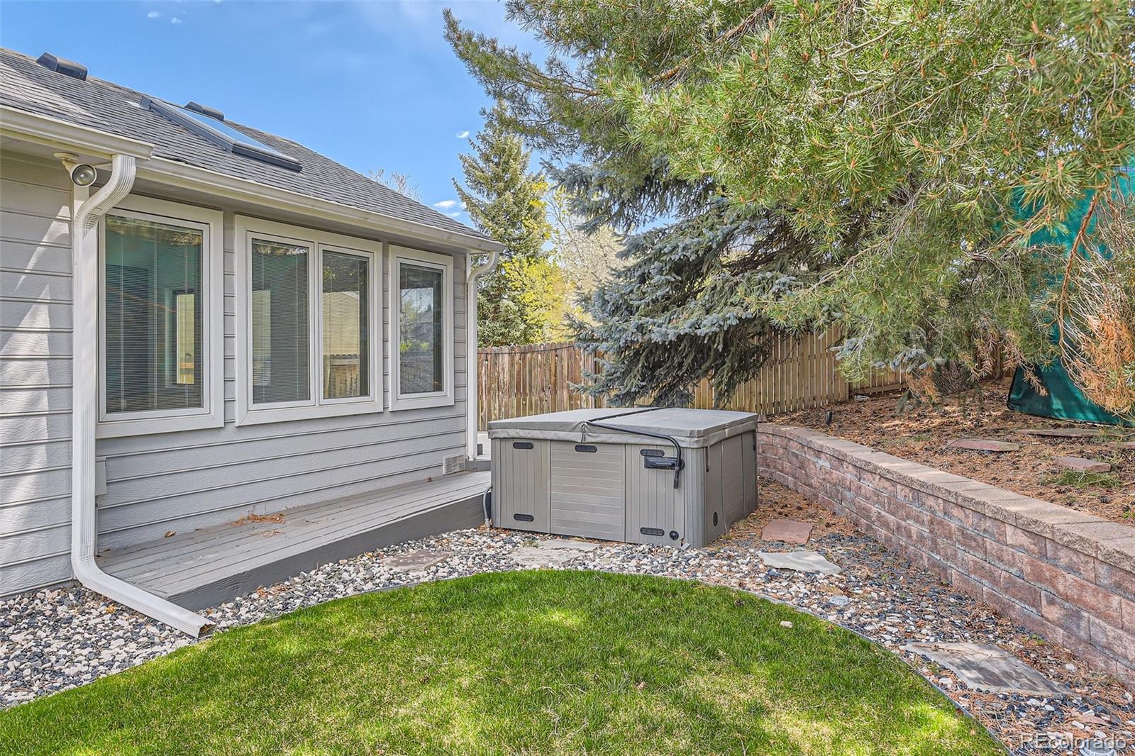 7946 S Pennsylvania Court