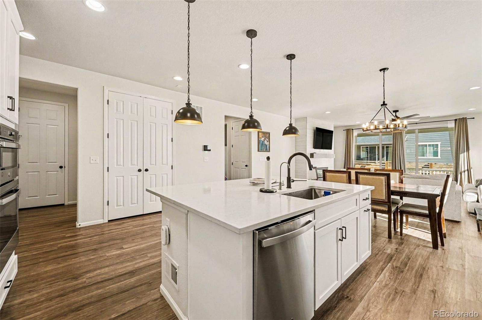 3866 N Fultondale Street