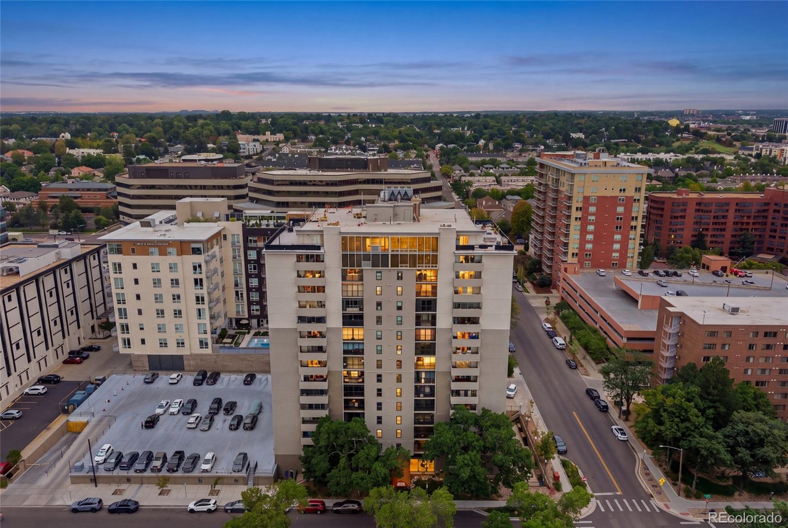 2 Adams Street Unit: 908