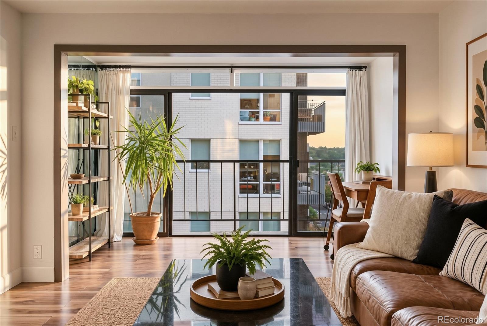 2 Adams Street Unit: 908