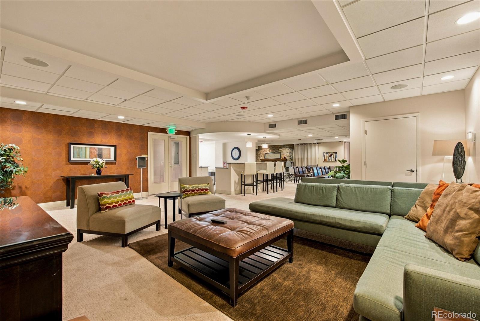2 Adams Street Unit: 908