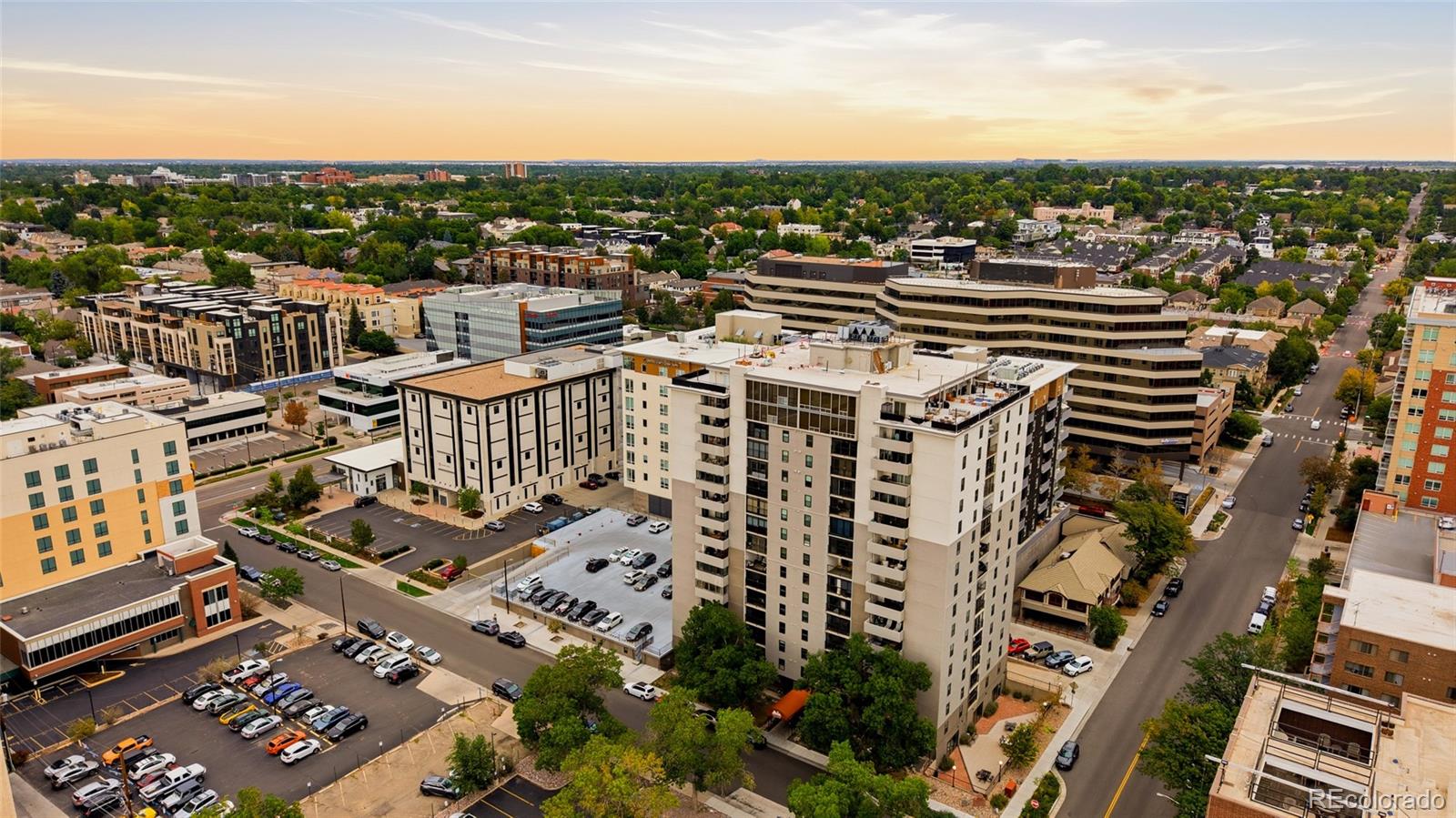 2 Adams Street Unit: 908