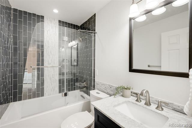 10015 Apollo Bay Way