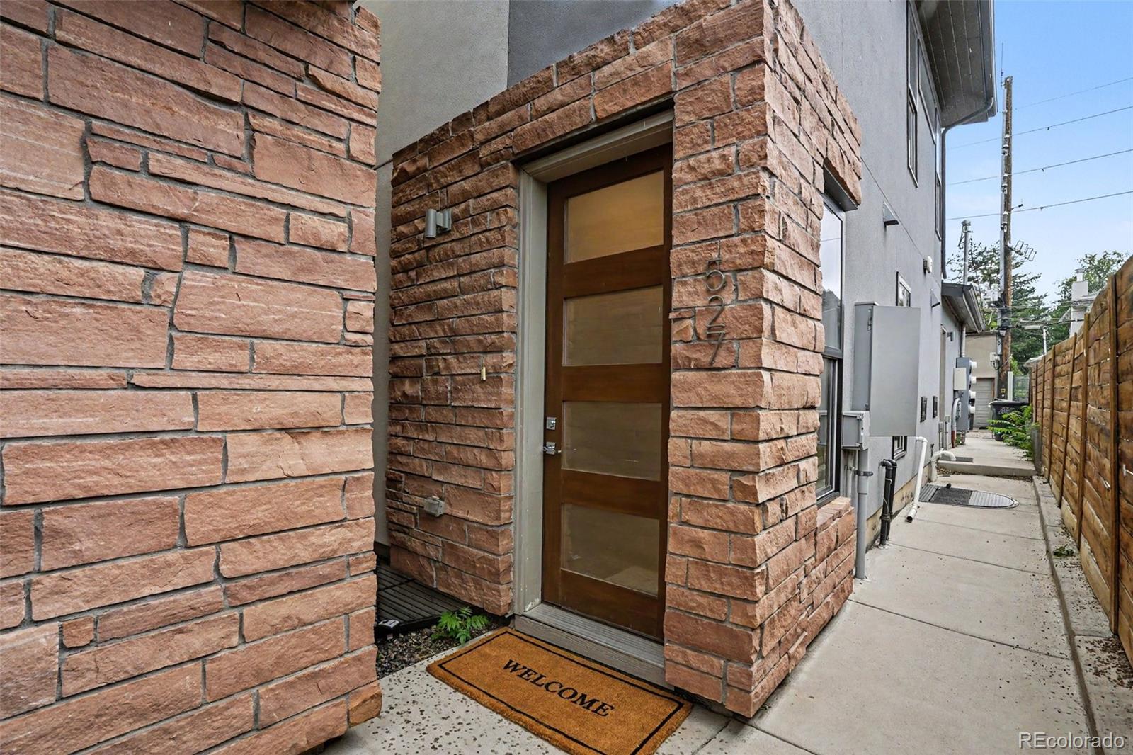 527 Josephine Street