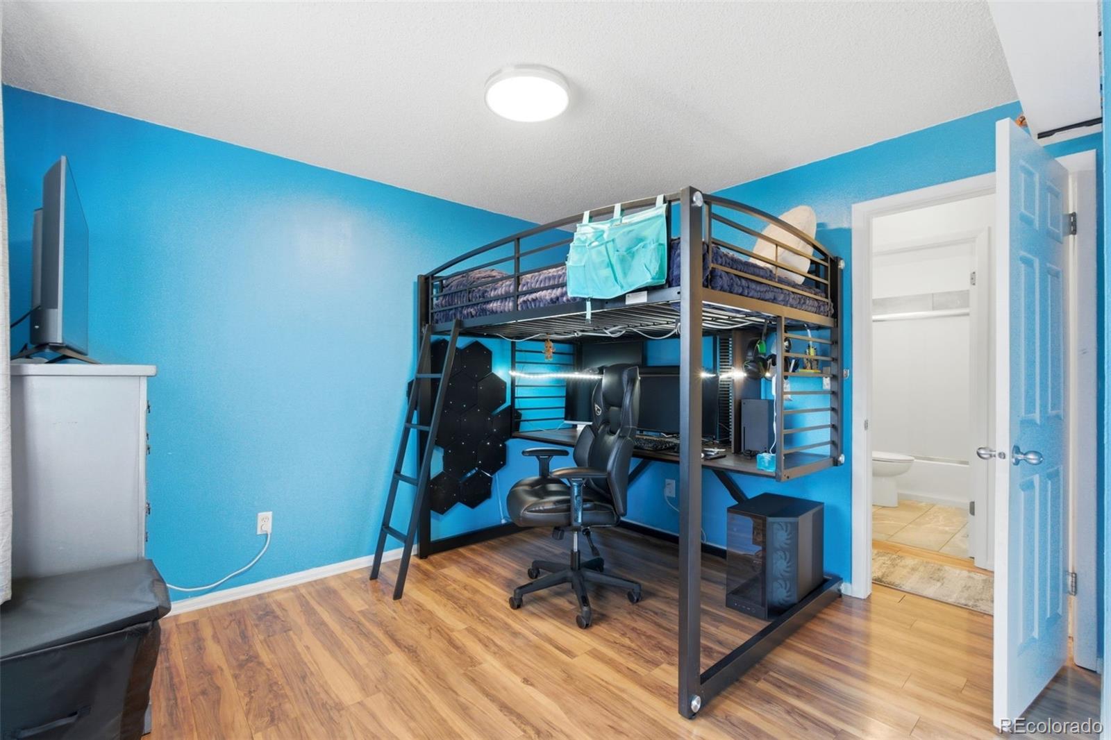 8985 W Euclid Avenue